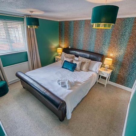 Capri 13 Sa - Contemporary 2 Bedroom House In Loughborough With Free Parking, Close To Loughborough University & M1 Motorway Kültér fotó