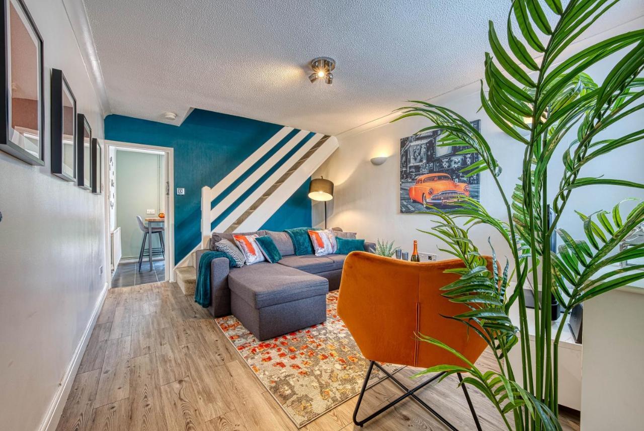 Capri 13 Sa - Contemporary 2 Bedroom House In Loughborough With Free Parking, Close To Loughborough University & M1 Motorway Kültér fotó