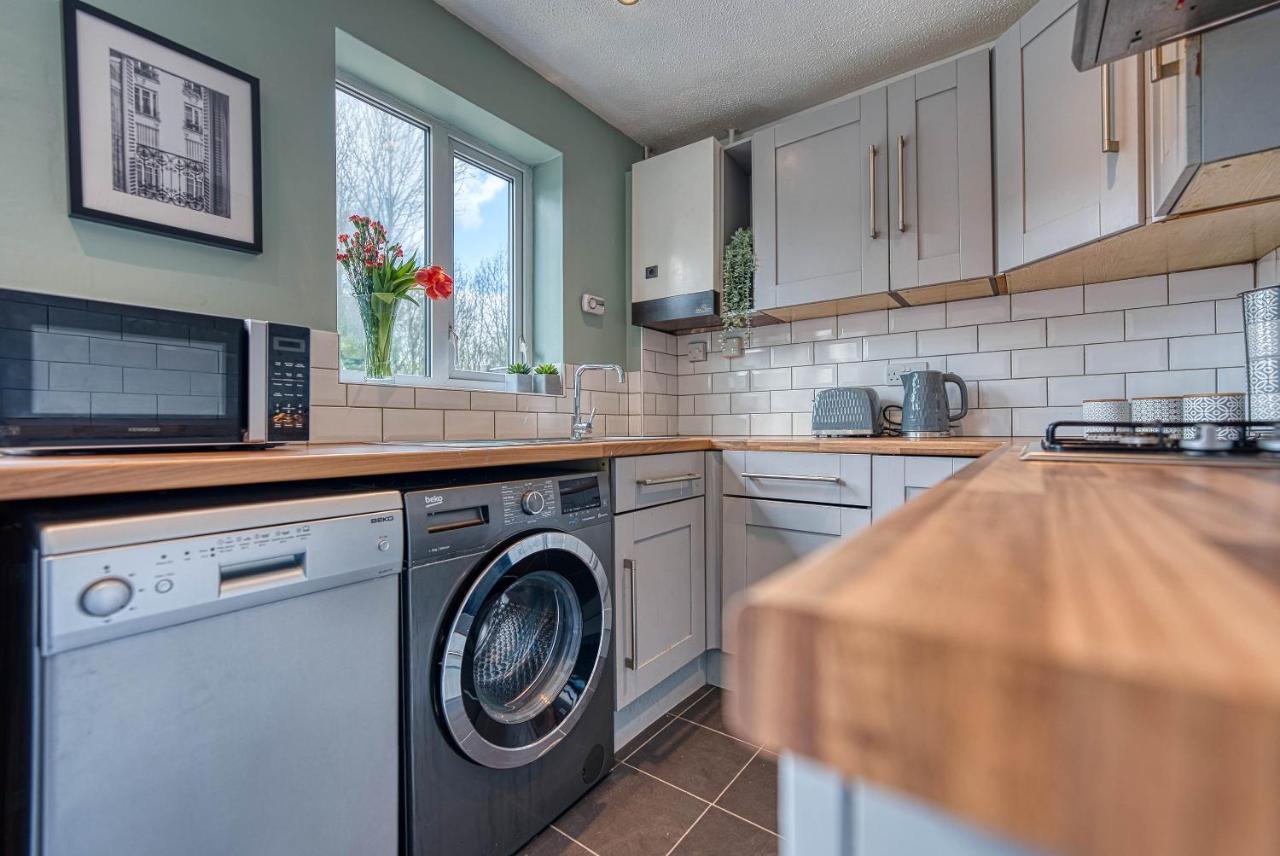 Capri 13 Sa - Contemporary 2 Bedroom House In Loughborough With Free Parking, Close To Loughborough University & M1 Motorway Kültér fotó
