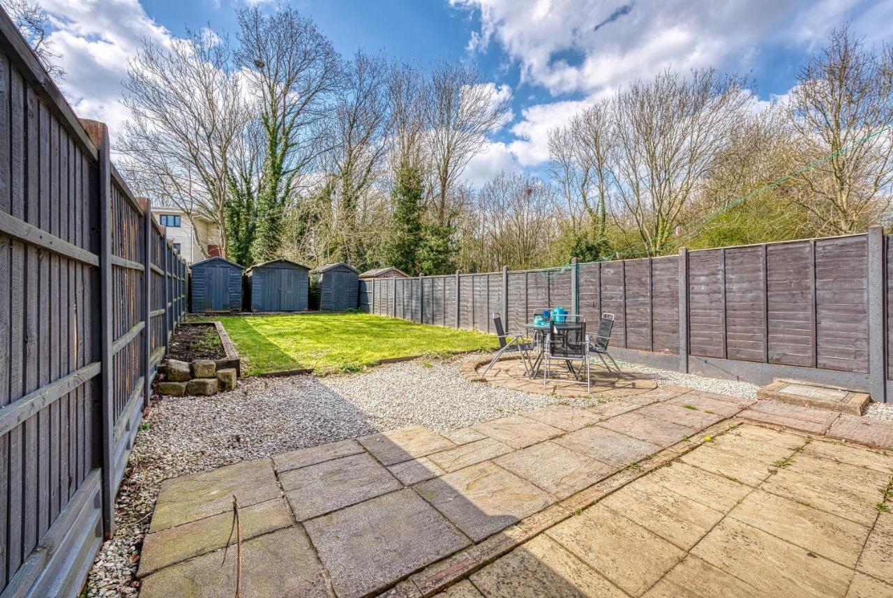 Capri 13 Sa - Contemporary 2 Bedroom House In Loughborough With Free Parking, Close To Loughborough University & M1 Motorway Kültér fotó