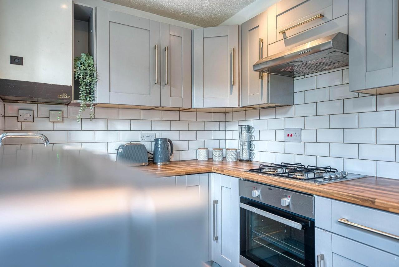Capri 13 Sa - Contemporary 2 Bedroom House In Loughborough With Free Parking, Close To Loughborough University & M1 Motorway Kültér fotó