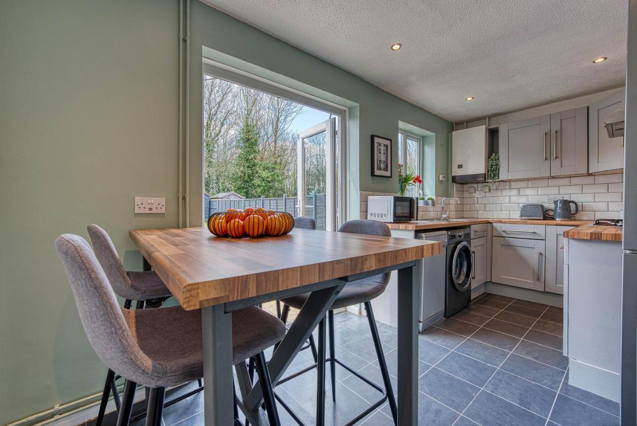 Capri 13 Sa - Contemporary 2 Bedroom House In Loughborough With Free Parking, Close To Loughborough University & M1 Motorway Kültér fotó