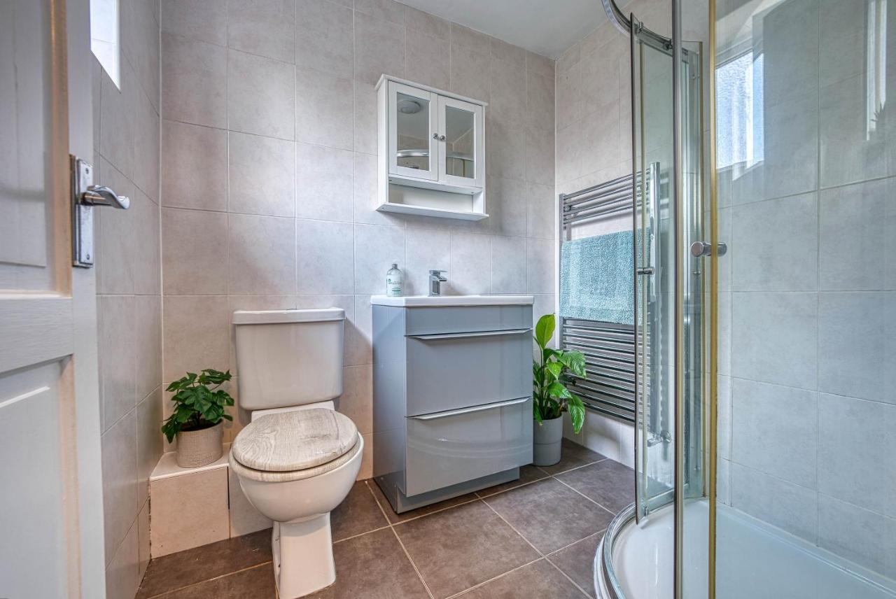 Capri 13 Sa - Contemporary 2 Bedroom House In Loughborough With Free Parking, Close To Loughborough University & M1 Motorway Kültér fotó