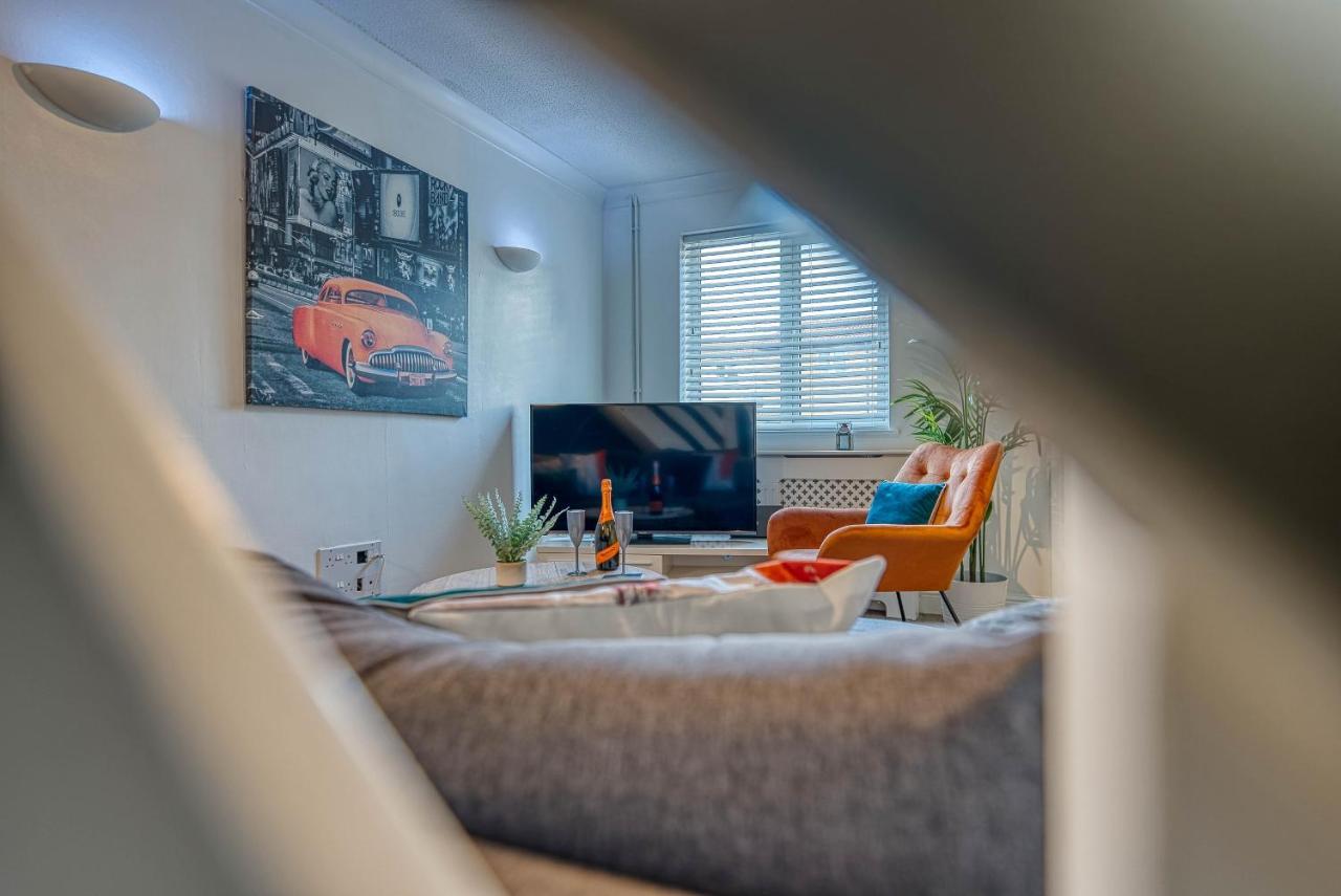 Capri 13 Sa - Contemporary 2 Bedroom House In Loughborough With Free Parking, Close To Loughborough University & M1 Motorway Kültér fotó
